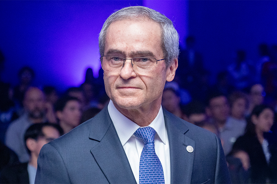 Luis Arizpe en celebración del 50 aniversario de Campus Saltillo.