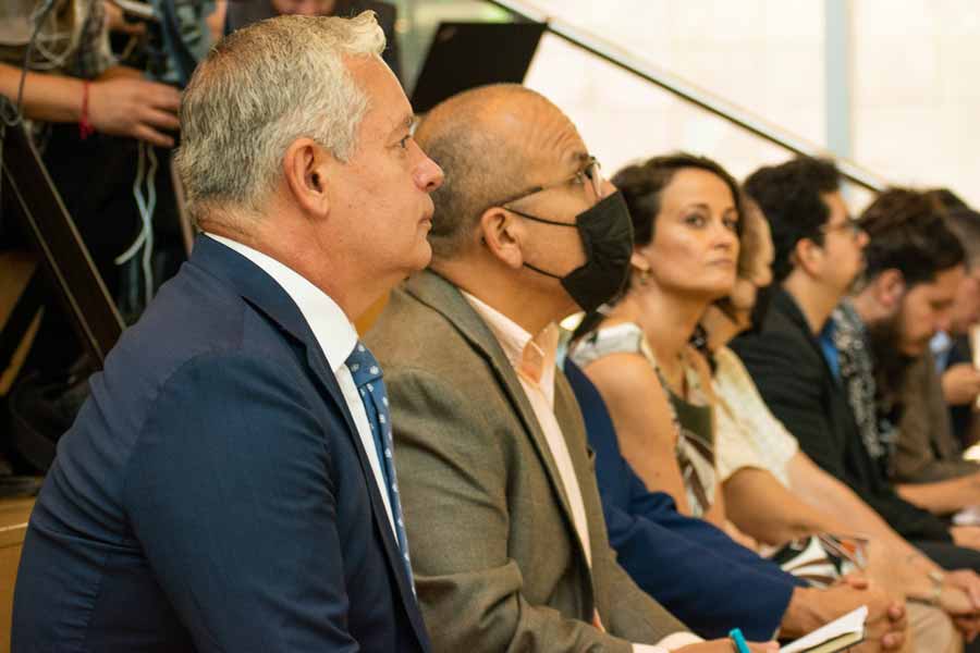 Mario Adrián Flores Castro en conversatorio universitario "Diálogo sobre nuestra democracia"