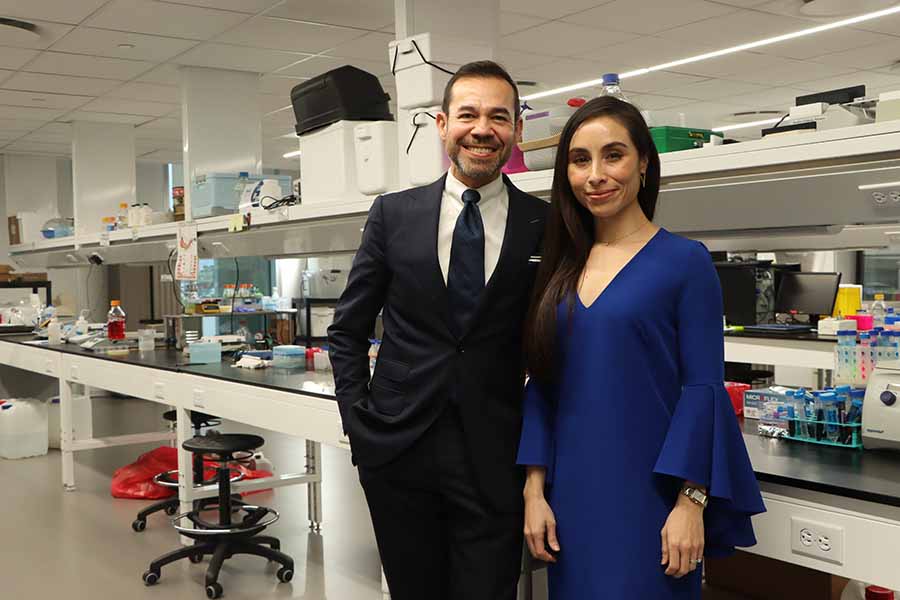 Mario Álvarez y Grissel Trujillo, directores del Alvarez-Trujillo Lab.