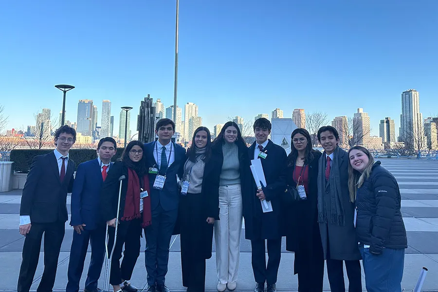 La delegaci&oacute;n de alumnos PrepaTec en Nueva York
