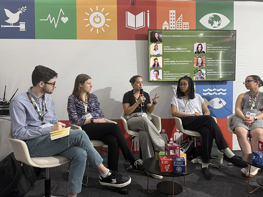 Paola Visconti hablando en la COP30