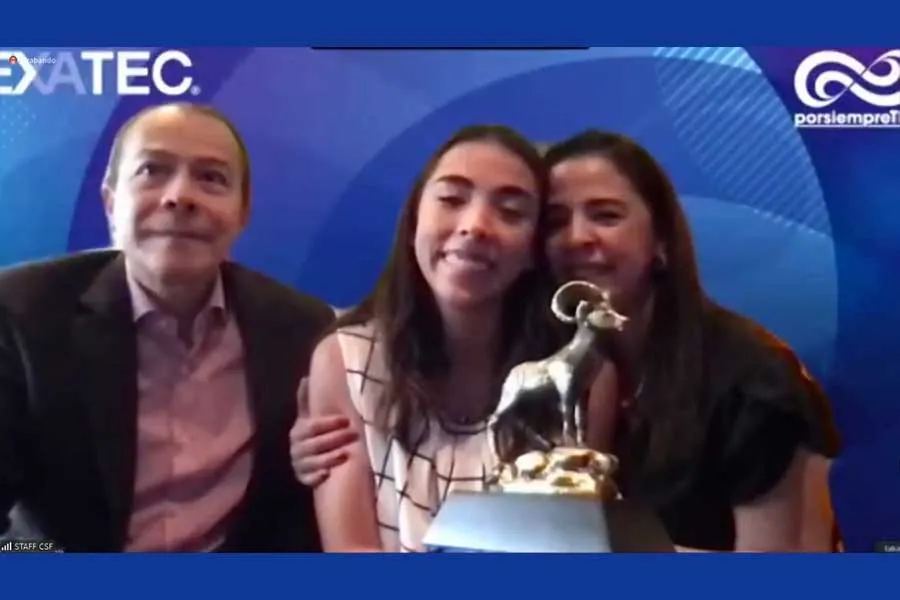 &iexcl;Son reconocidos por su trayectoria universitaria!