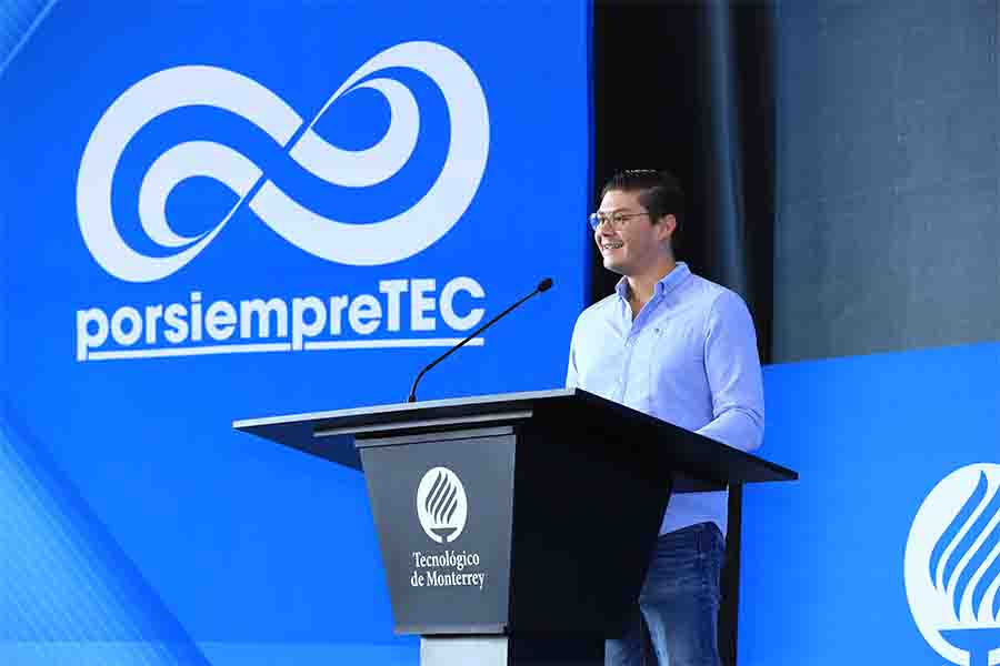 Reconocen trayectoría de futuros egresados en Por Siempre Tec Santa Fe