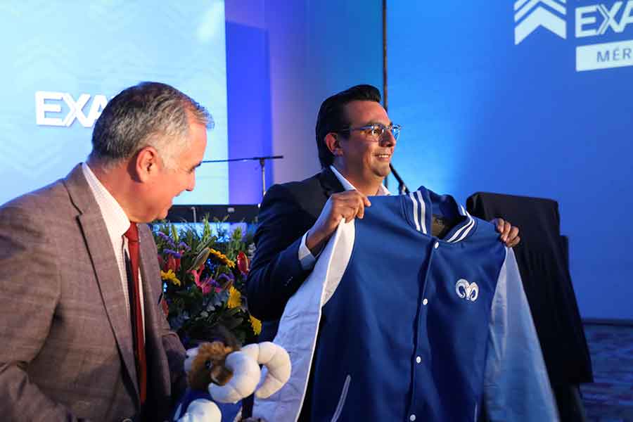 Premio Mérito EXATEC 2025 para Raúl Revuelta, del Tec Guadalajara.