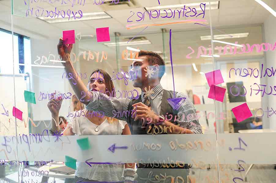 Programa de aceleración para startups Jeei, para emprendedores de Jalisco.