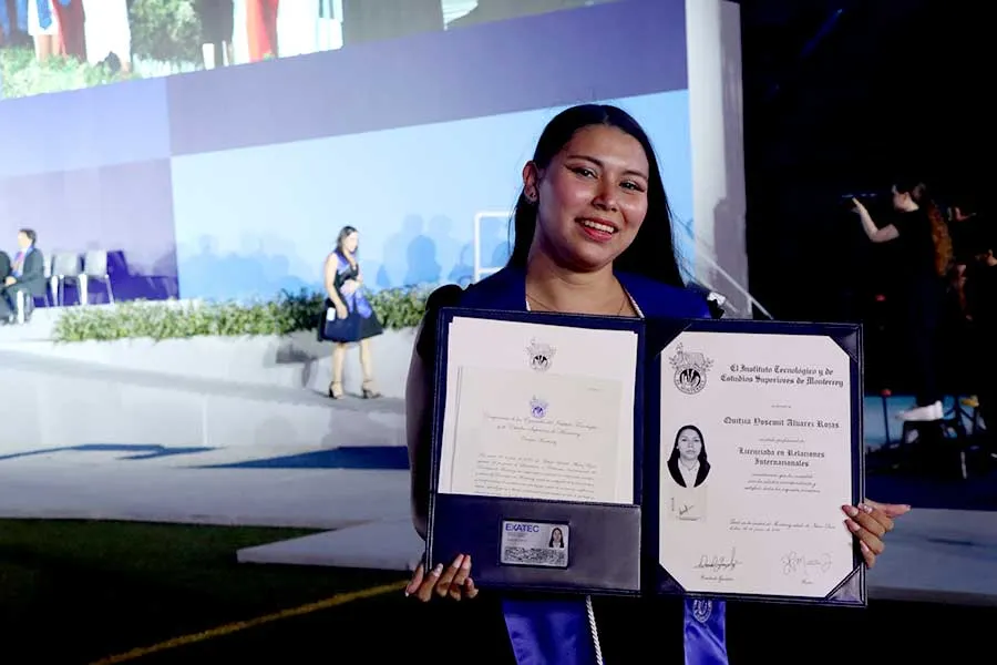 Quitzia &Aacute;lvarez, impulsa lectura.