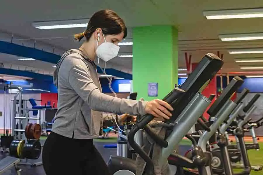 La profesora Julieta Olivares comparte 5 tips para sacar el máximo provecho a las rutinas en el gimnasio.