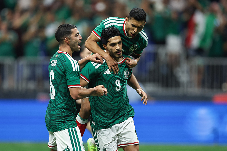 Tres jugadores de la selecci&oacute;n mexicana de futbol