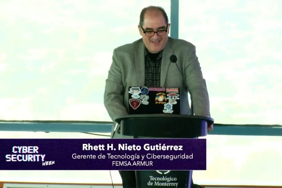 Rhett Nieto en semana de ciberseguridad