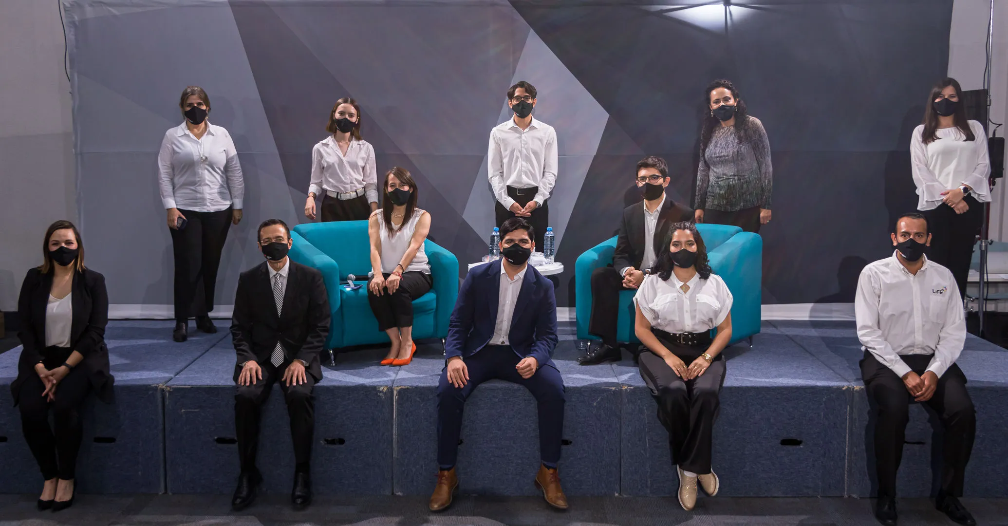 Dialogan alumnos del Tecnológico de Monterrey en Querétaro con candidatos a la gubernatura