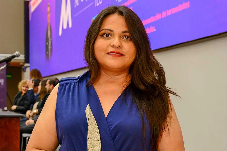 Isabel Méndez en premiación.