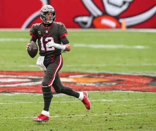 Tom Brady buscar&aacute; llegar a otro Super Taz&oacute;n con Tampa Bay. 