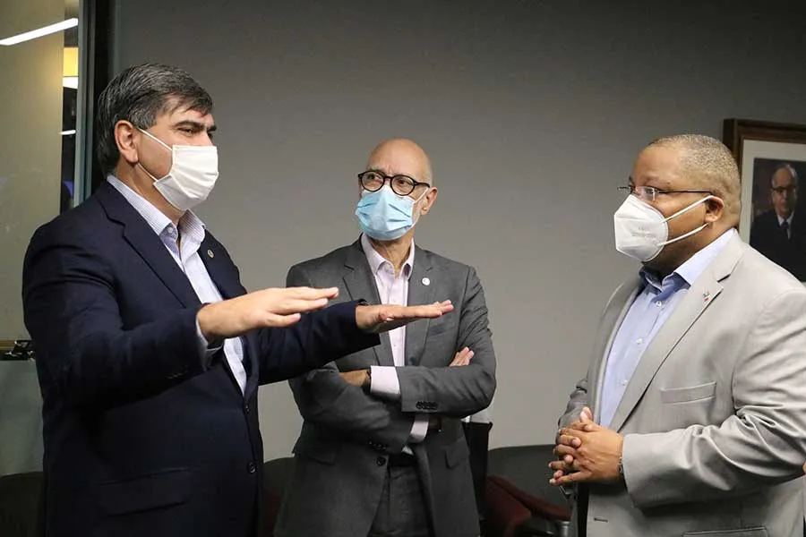 Visita Roger Rigaud, c&oacute;nsul de EU al Tec de Monterrey.