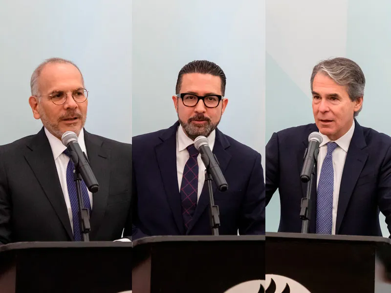 Jorge Azpiri López, director de Desarrollo y Proyectos de Expansión en TecSalud; Oscar Barajas Castillo, gerente Médico de la Clínica Cuauhtémoc y Famosa; y Guillermo Torre Amione, rector de TecSalud y vicepresidente de Investigación del Tec (De izq. a der.)