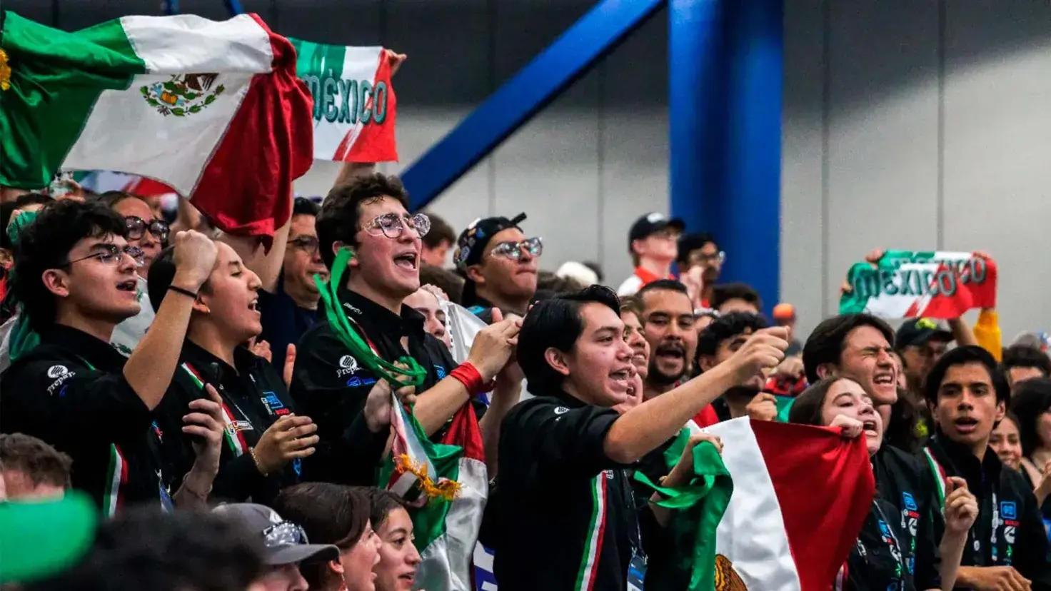 LamBot llega a finales en el mundial de robótica FIRST