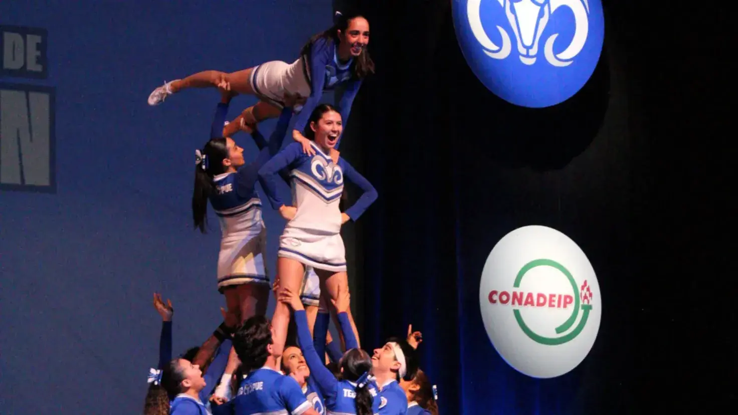 El equipo de Cheer del Tec campus Puebla se subió al podio en el Campeonato Nacional de Grupos de Animación