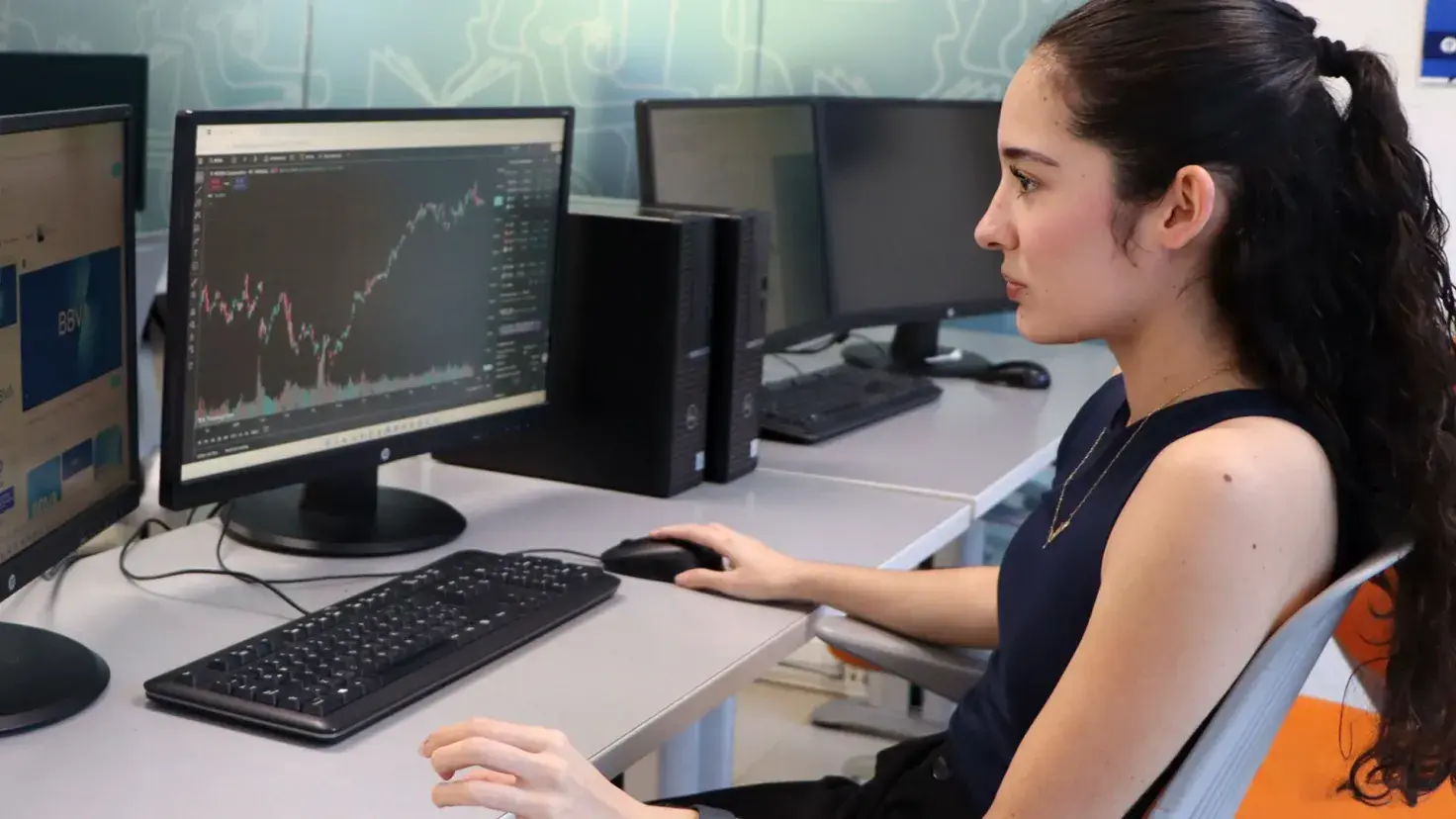 Arantxa Miranda, alumna de quinto semestre de la Licenciatura en Finanzas (LAF) del Tecnológico de Monterrey, Campus Cuernavaca fue seleccionada para participar en la estancia profesional Clínica Fondo BBVA-Tec.