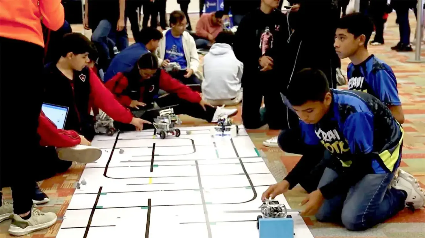 certamen robótica RoboSTEM en el Tec Guadalajara.