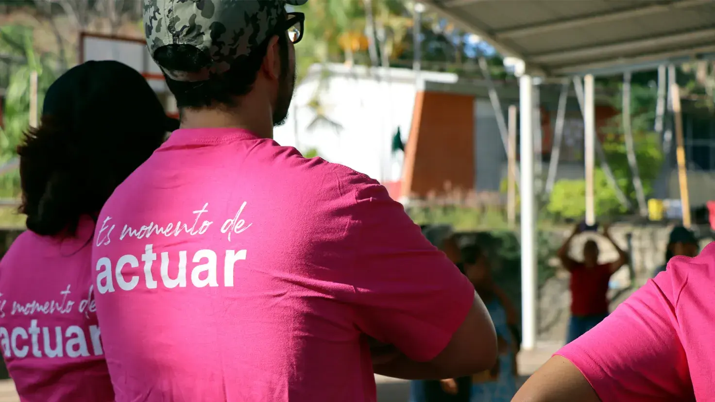 La comunidad del Tec campus Cuernavaca restauró la Escuela Telesecundaria Tezontli en Emiliano Zapata a través del Voluntariado Institucional, mejorando salones, canchas y espacios comunes.