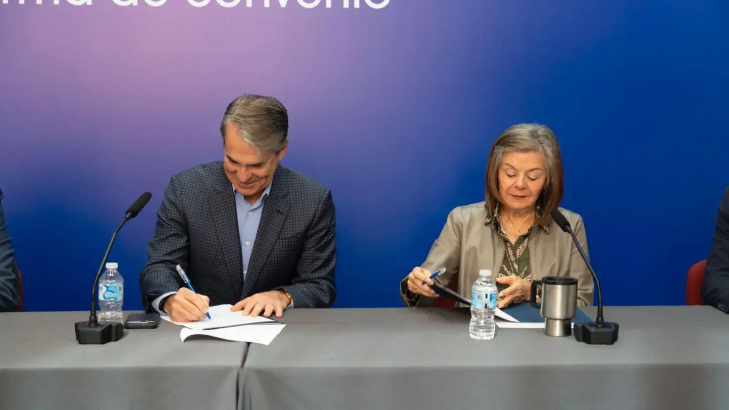 Escuela de Medicina y Ciencias de la Salud del Tec y el Instituto Nuevo Amanecer, buscan elevar atención de parálisis cerebral en Nuevo León.