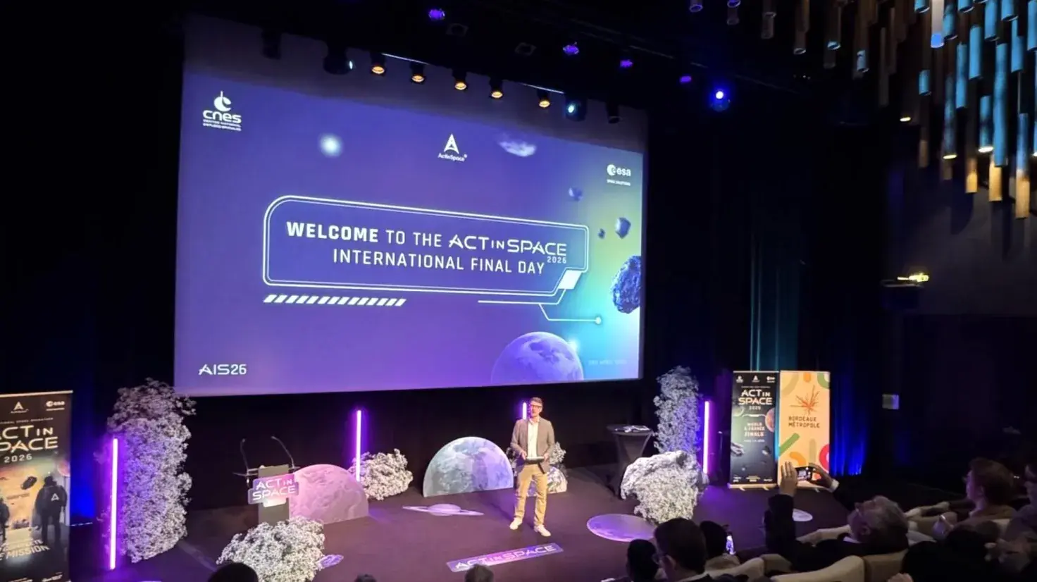 Estudiantes del Tec Querétaro en la final de ActInSpace.