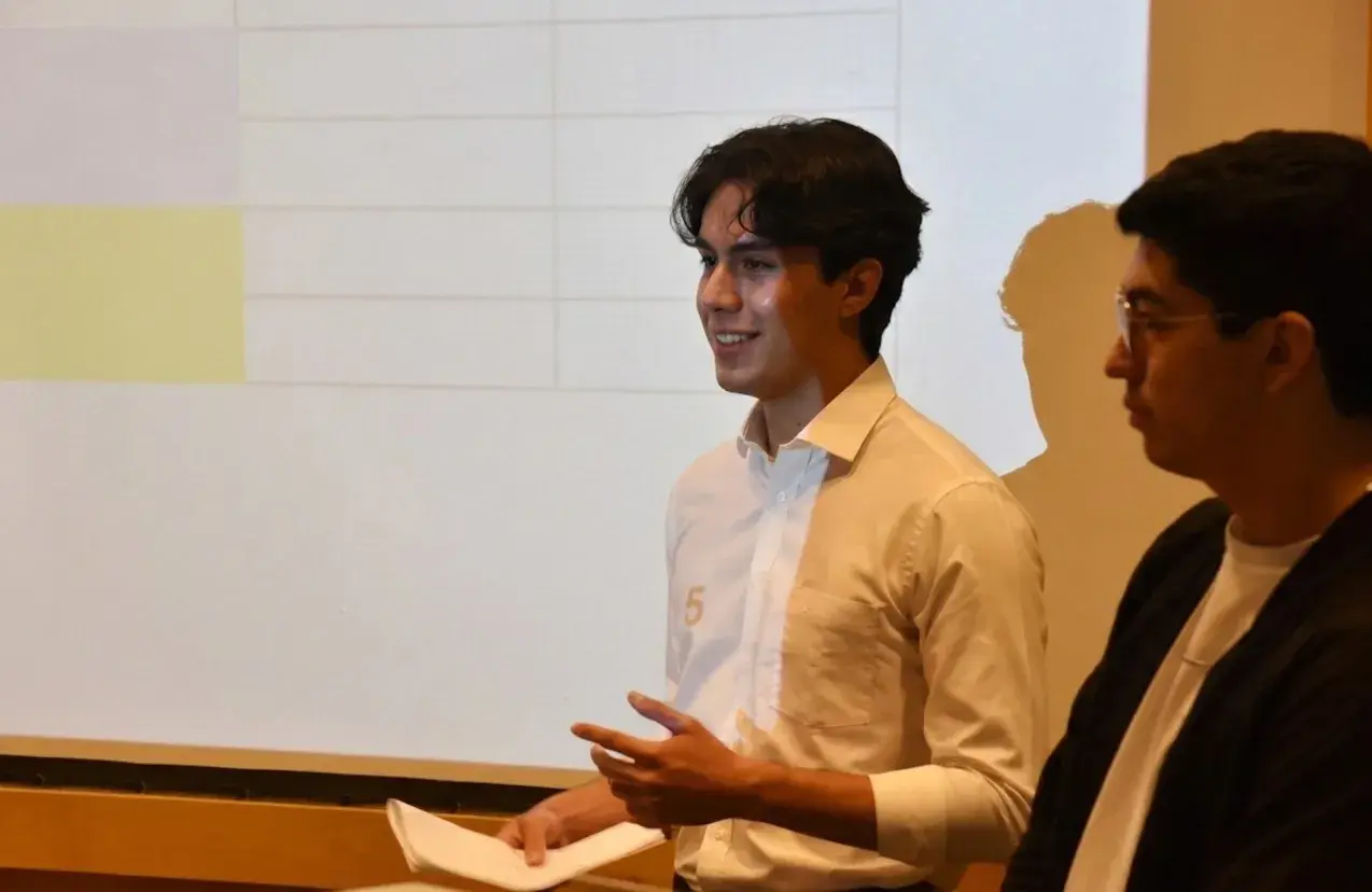 Estudiante del Tec destaca en programa del MIT en Boston