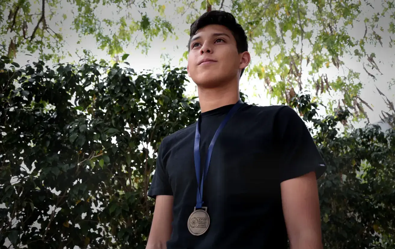 Gana alumno de PrepaTec en Sonora Olimpiada Nacional de Química