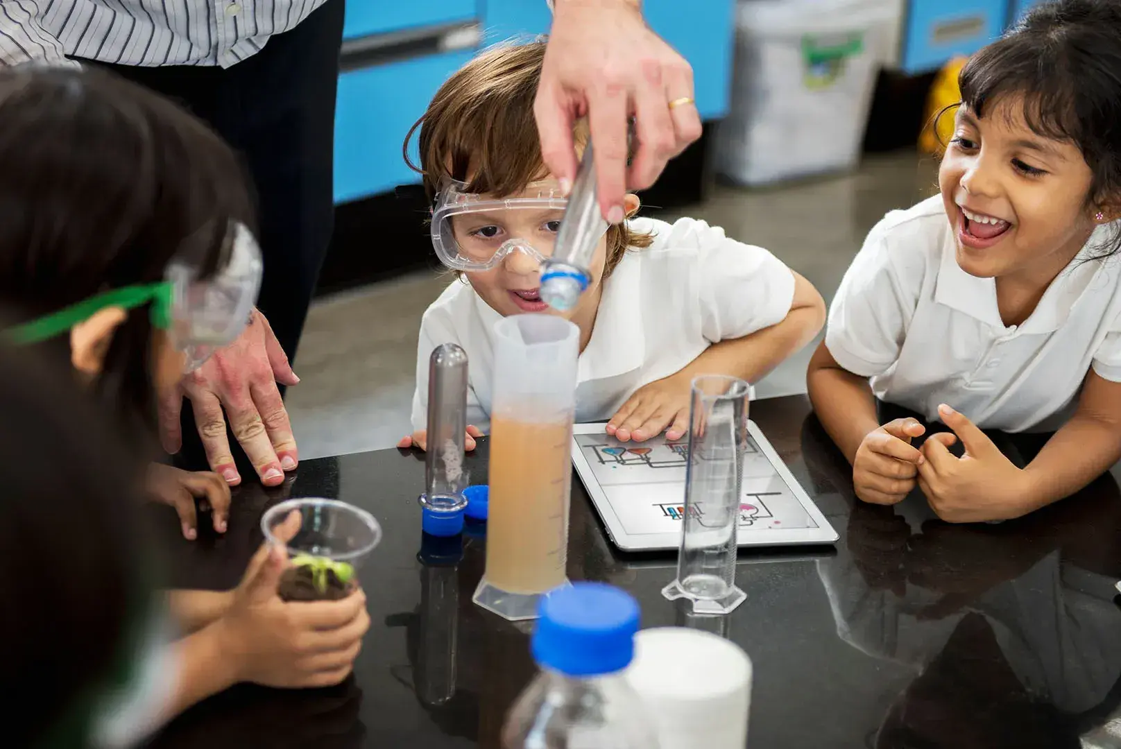 Comunidad PrepaTec Metepec crea club de divulgación de ciencias