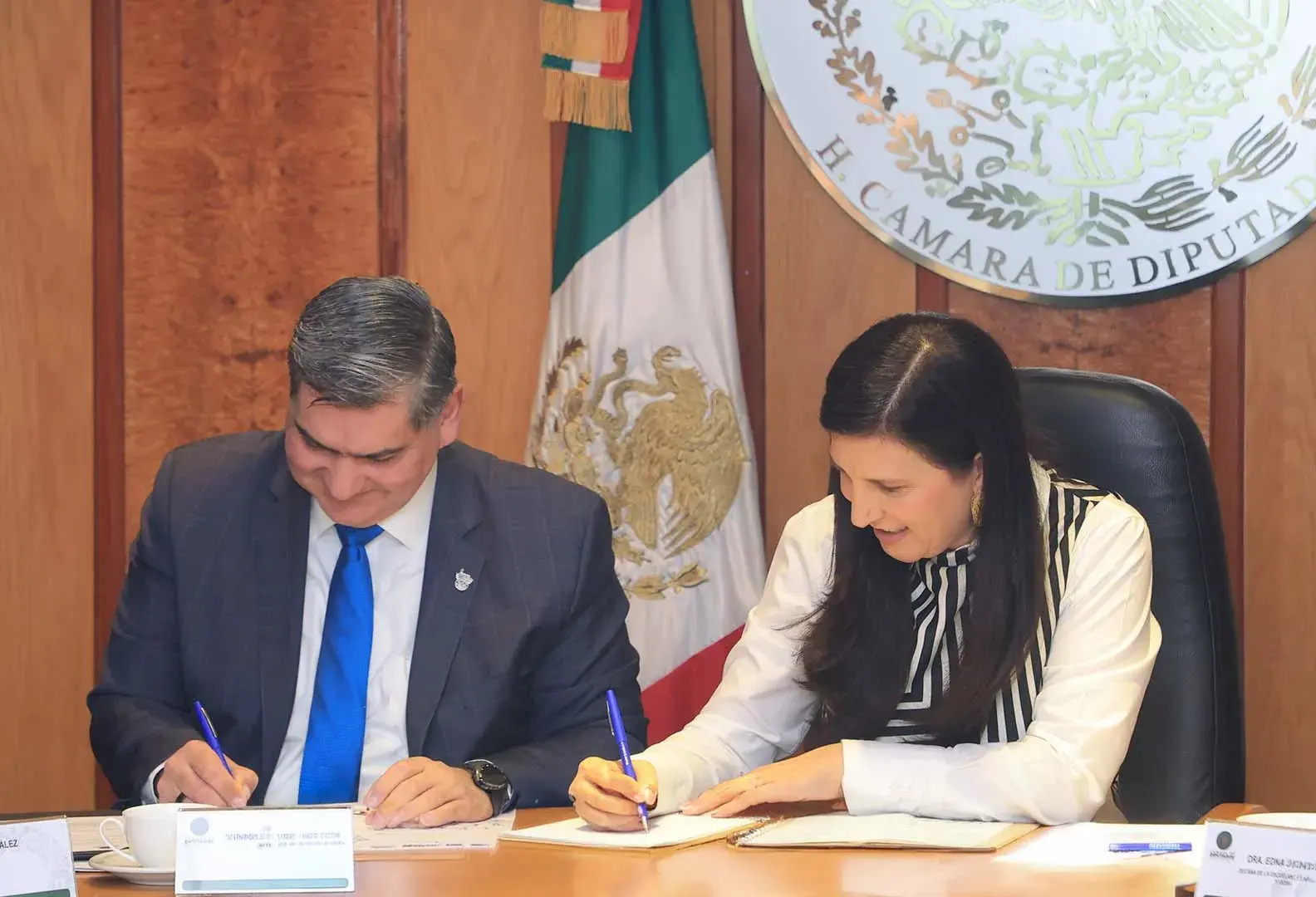 El Tec de Monterrey y la Cámara de Diputados firmaron un convenio para fortalecer la colaboración entre academia y sector público.