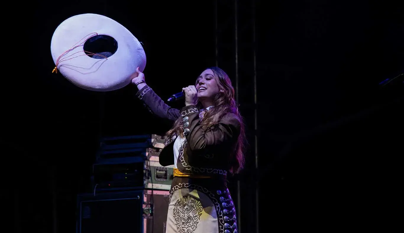 EXPOTEC 2024 arrancó con la presentación del grupo Raíces.  Raíces, EXPOTEC 2024.