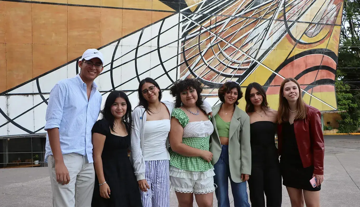 Estudiantes de primer semestre del área de Estudios Creativos del Tec campus Cuernavaca exhibieron en el museo La Tallera la muestra de videoarte “La imagen se hizo y dejó huella”. Estudiantes de primer semestre del área de Estudios Creativos del Tec campus Cuernavaca exhibieron en el museo La Tallera la muestra de videoarte “La imagen se hizo y dejó huella”.