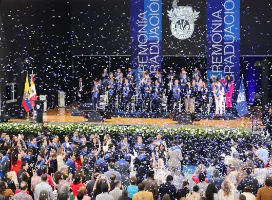 Ceremonia de graduación Junio 2025