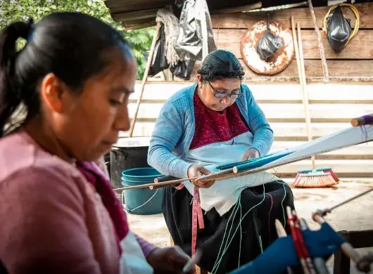 tejedoras del telar de cintura