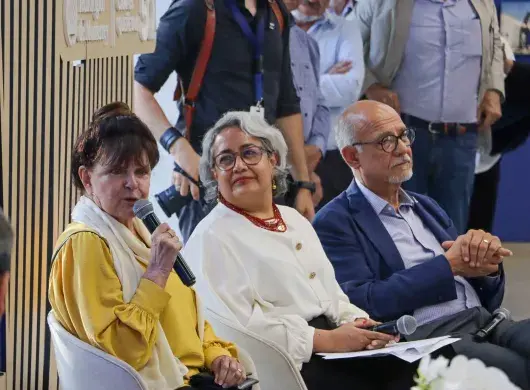 El Tec en Querétaro presentó el libro del 50 aniversario donde se rescatan y comparten los momentos más significativos de las primeras cinco décadas del campus. 