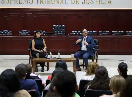 Capacitacion a funcionarios del Poder Judicial, por parte de la Clínica Nansen del Tec Guadalajara.