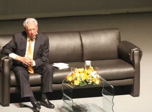 Honrarán a Vargas Llosa en Réquiem