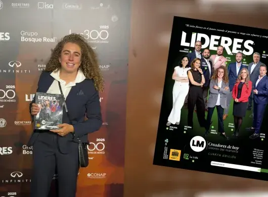 Andrea Dorantes posando en el evento de los 300 grandes en México