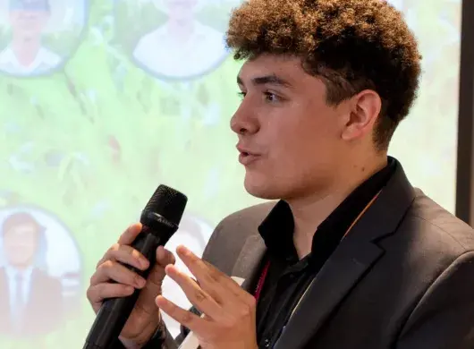 El estudiante de Biotecnología Leopoldo Escárcega del Tec campus Chihuahua participa en el Future Action Summit en Malasia