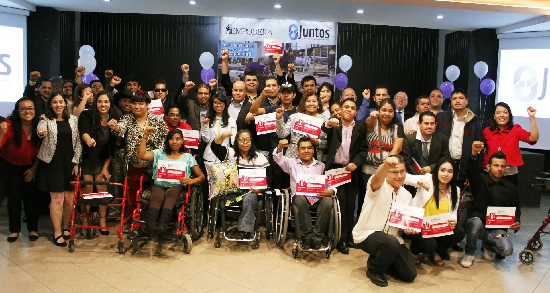 Cada año se empodera a personas con discapacidad para alcanzar sus metas.