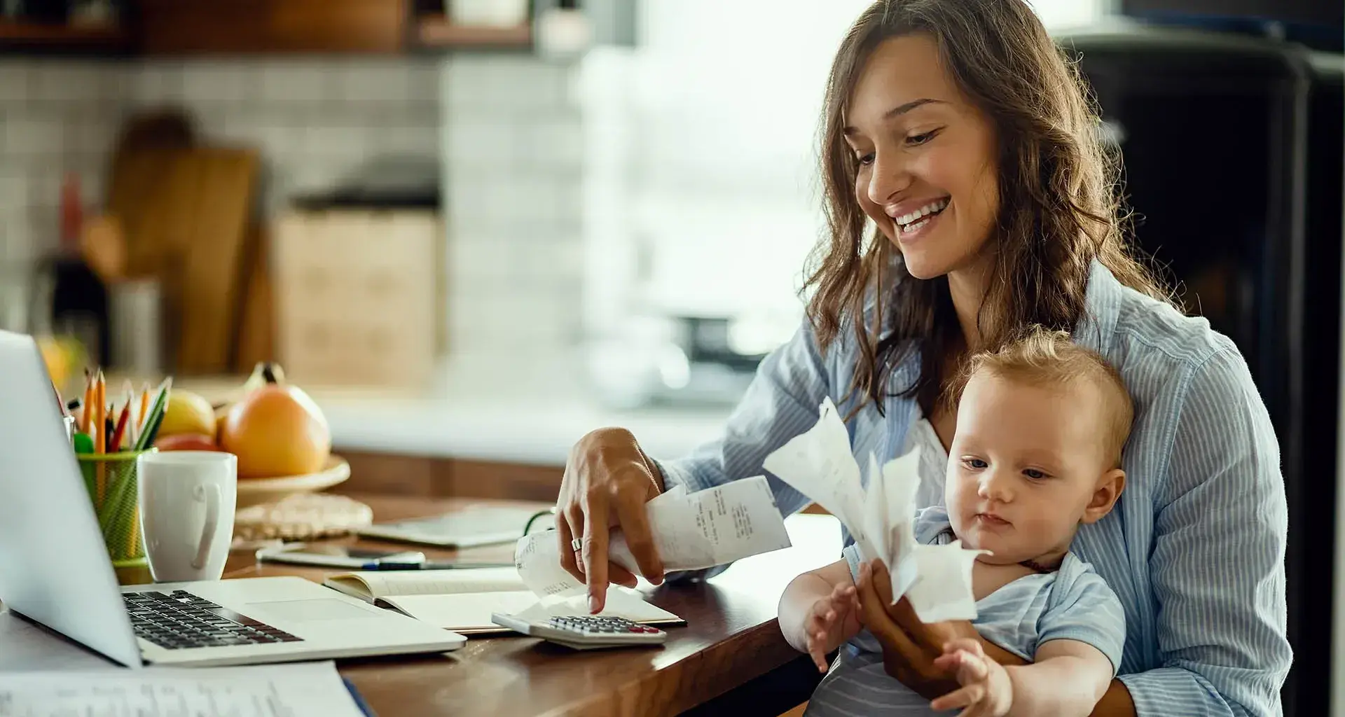 Dialogan sobre la economía de los cuidados