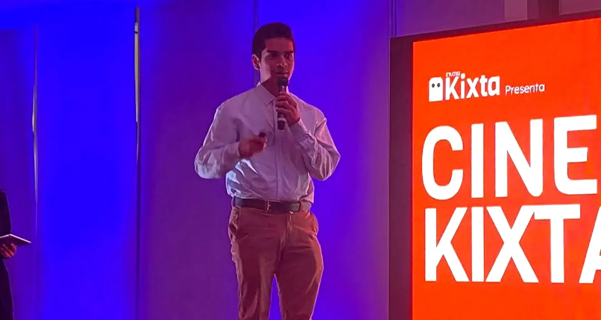 Sebastián Jaiovi durante su participación en un festival.