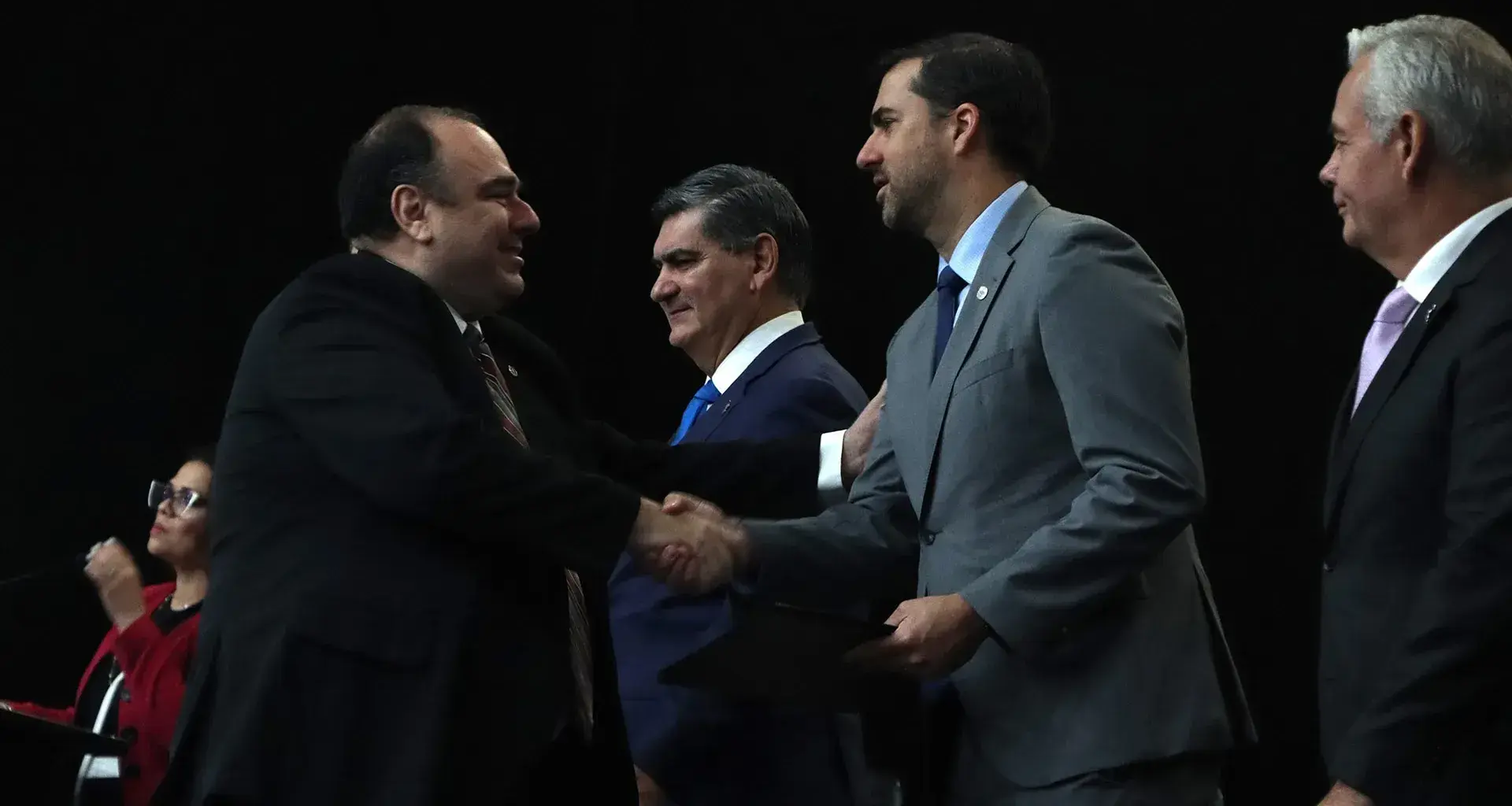 Inspiran con su labor docente y son reconocidos en su día