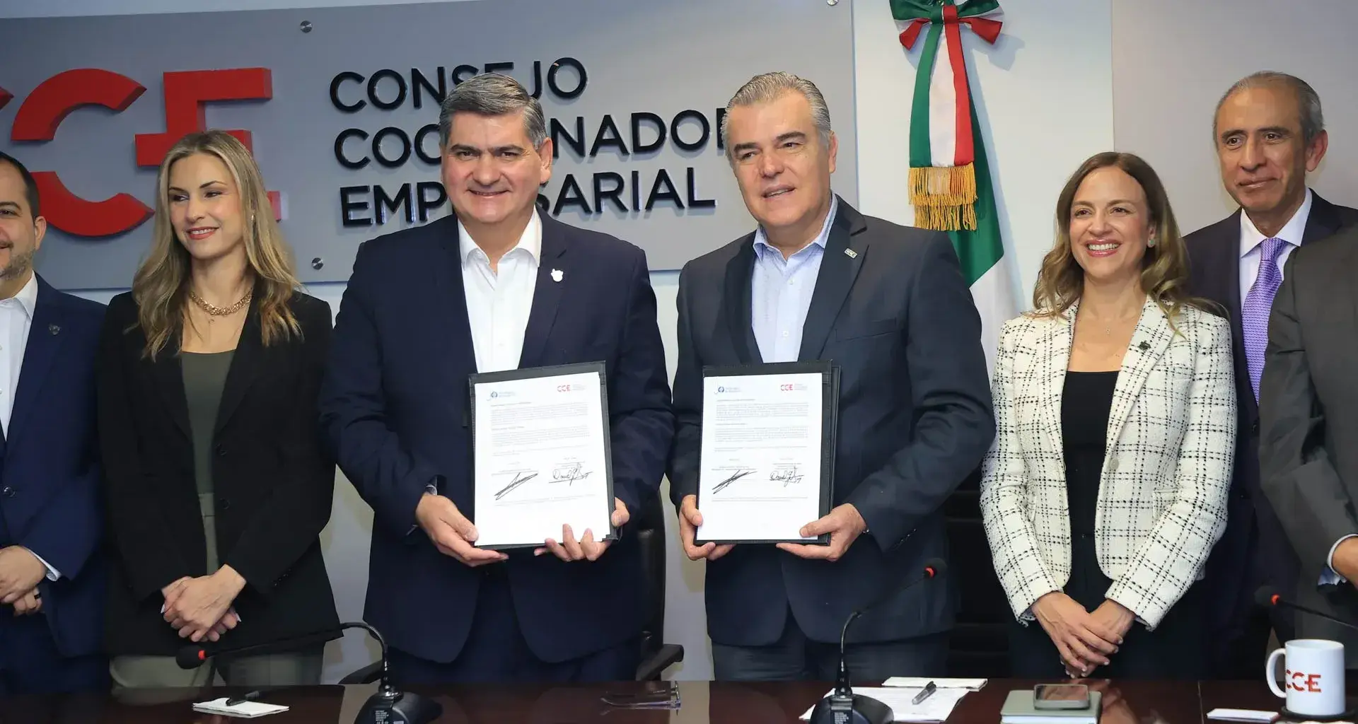 Tec de Monterrey y CCE firman alianza para apoyar talento e innovación