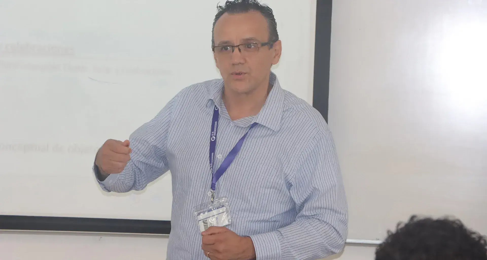 Pasión docente, consolida profesor carrera en el Tec