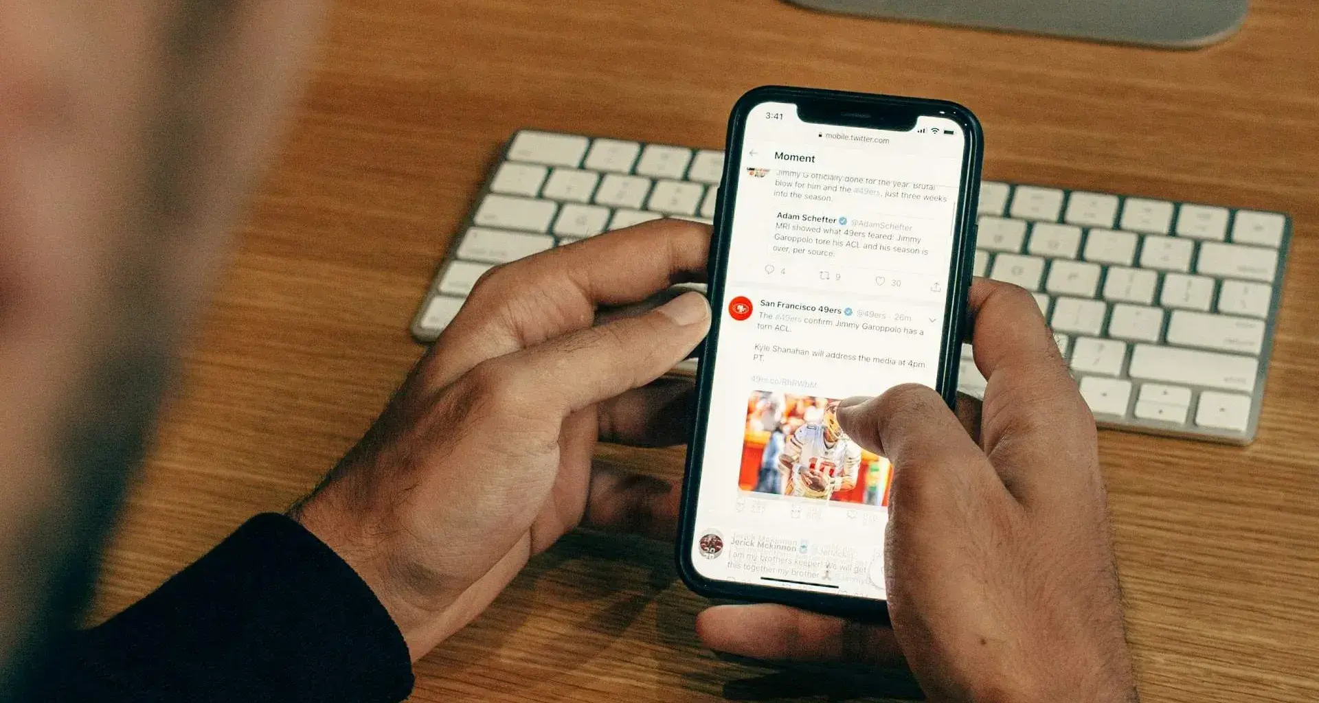 El dr. Alejandro Martín del Campo compartió algunos proyectos que abordan problemáticas urgentes
