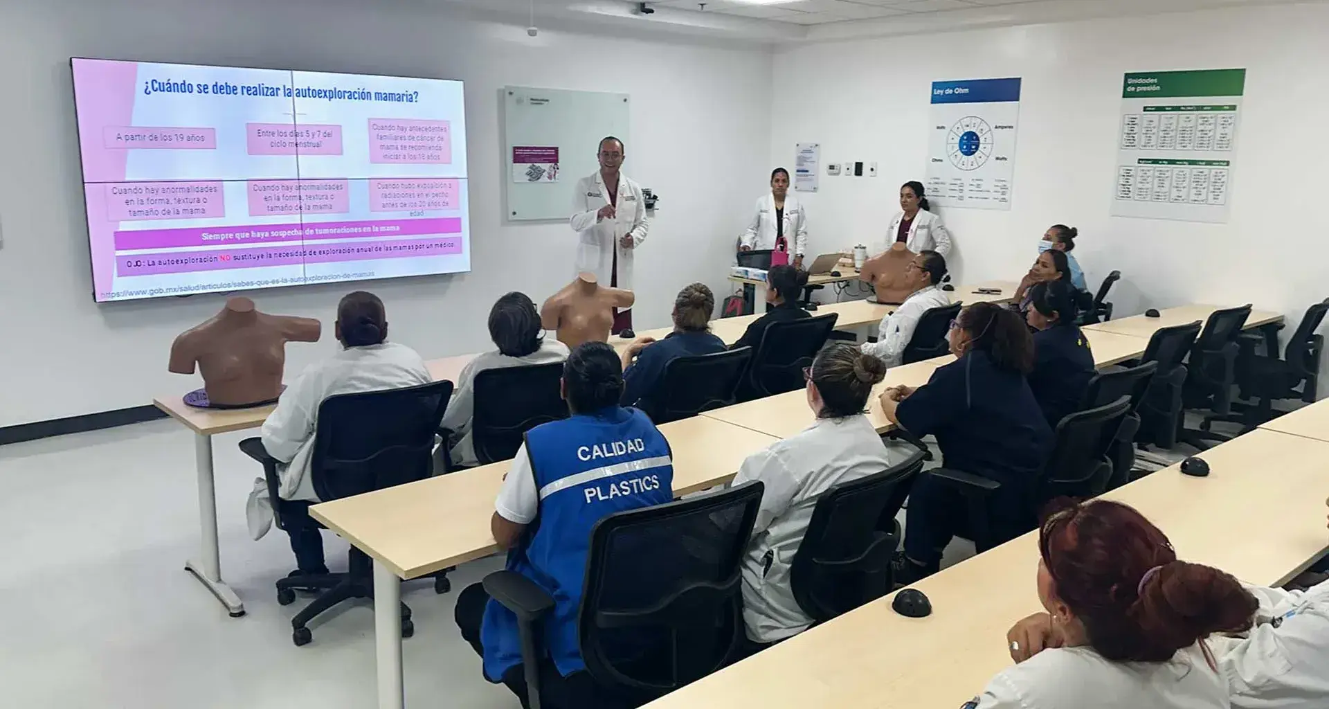 Prevención de la salud en Jalisco en empresa Flex por parte de estudiantes del Tec Guadalajara. 