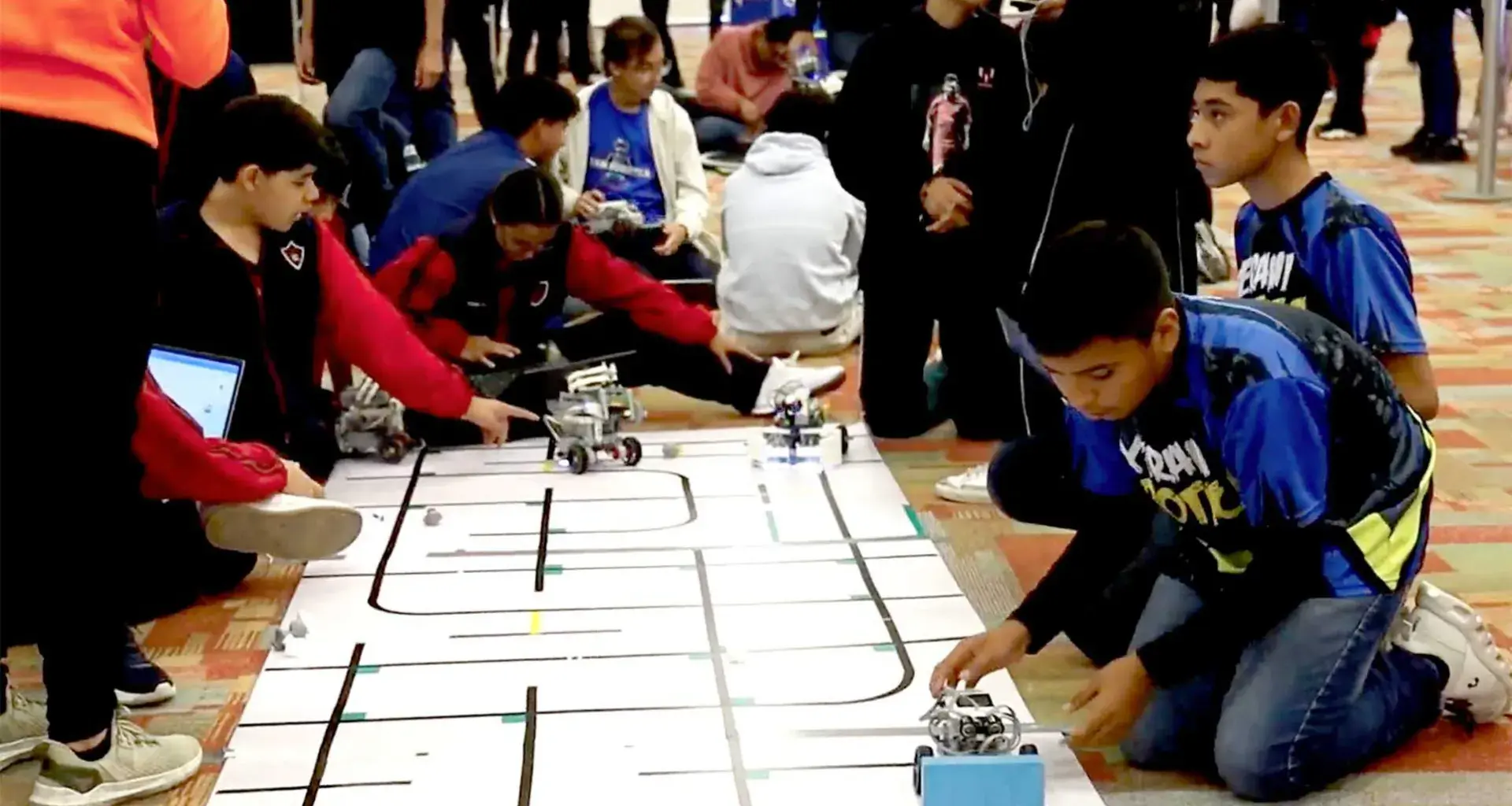 certamen robótica RoboSTEM en el Tec Guadalajara.