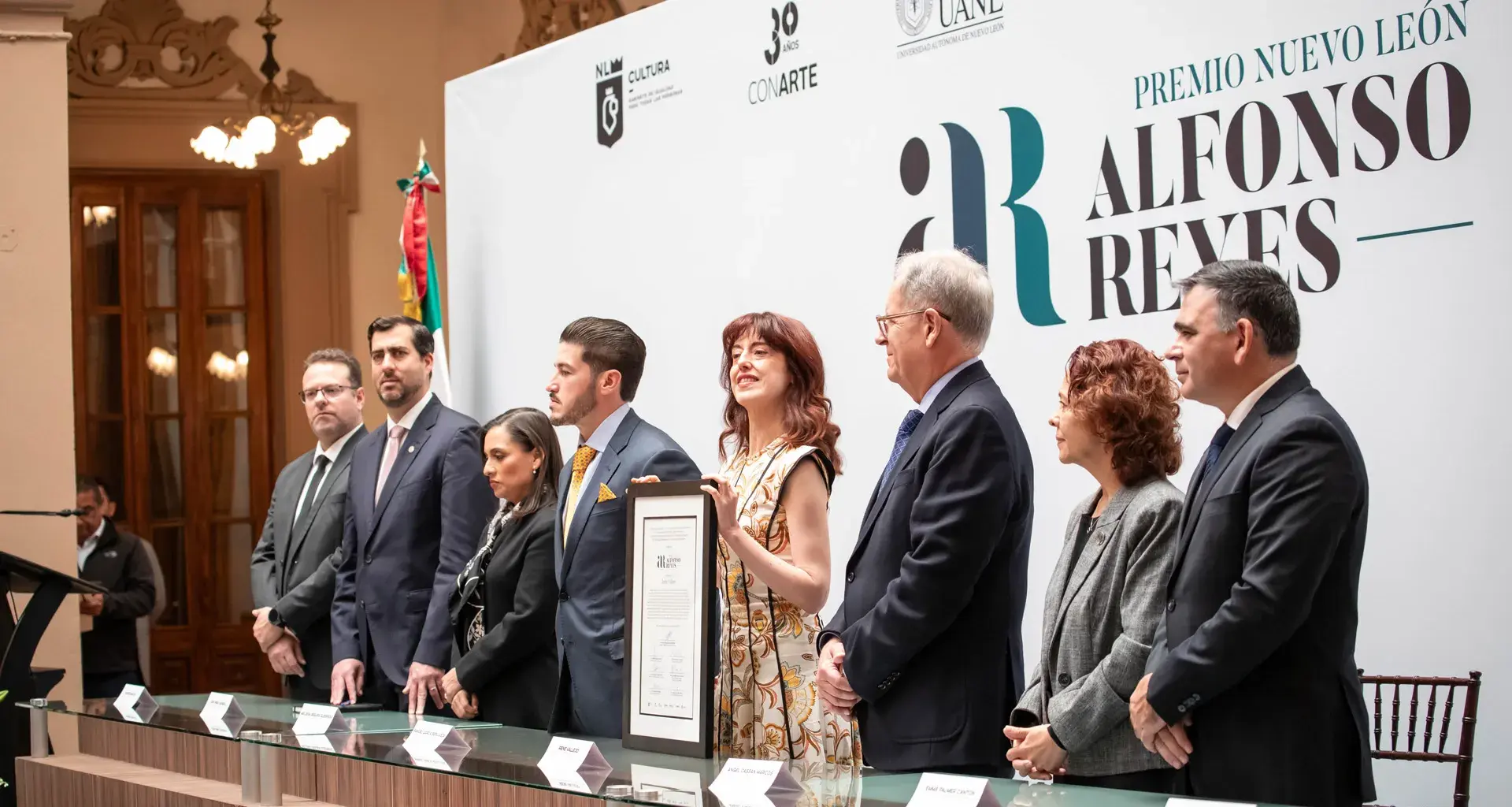 Presidium del Premio Alfonso Reyes a la escritora española Irene Vallejo