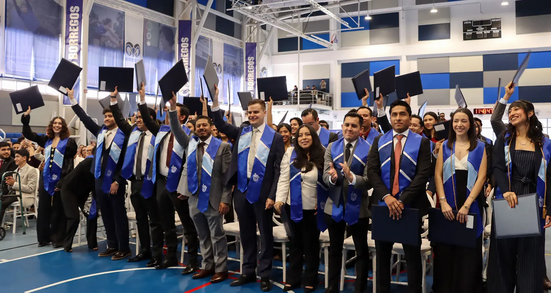 Egresados de la generación diciembre 2025