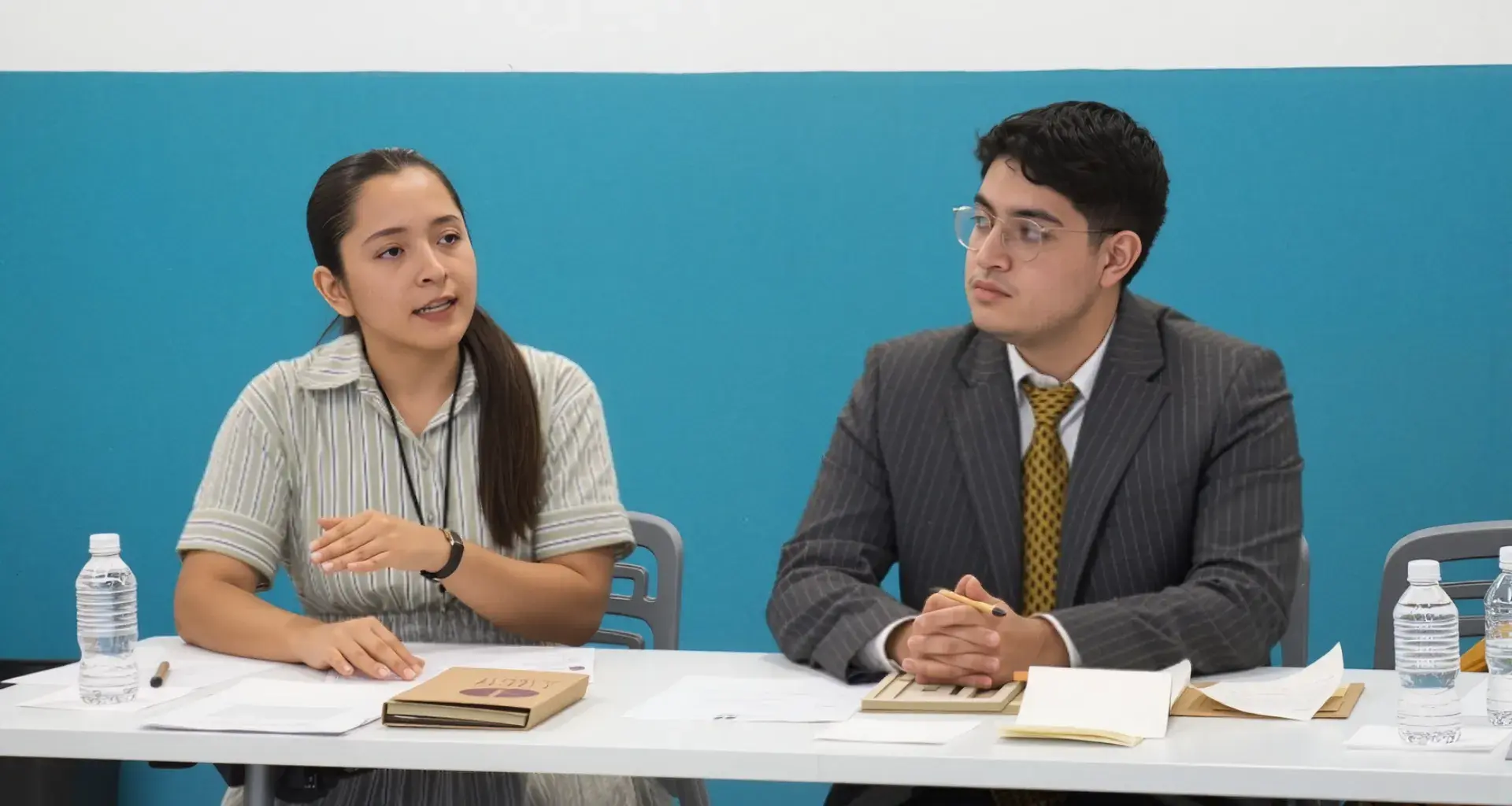 Estudiantes de Derecho del Tec durante un debate sobre derechos humanos en una competencia interamericana.
